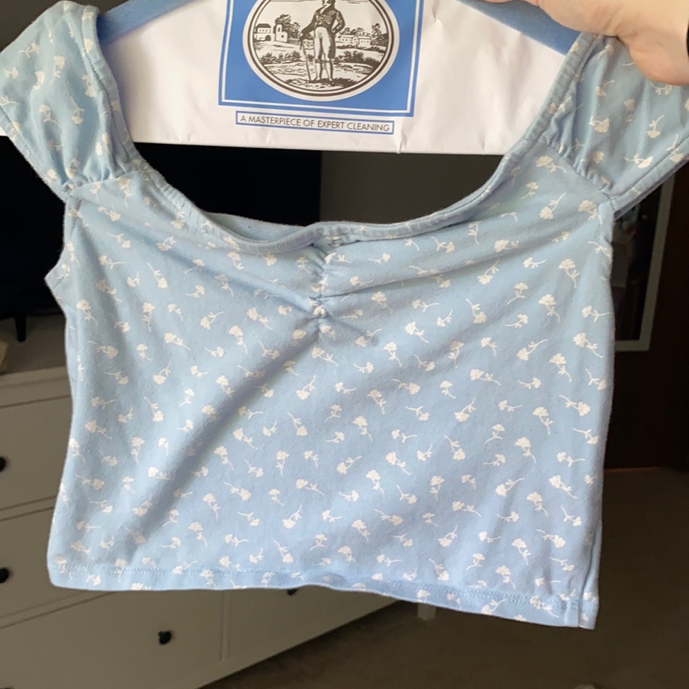 PacSun Blue with White Flowers Top